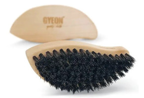 Щітка з натурального ворсу для чищення шкіри Gyeon Q2M LeatherBrush